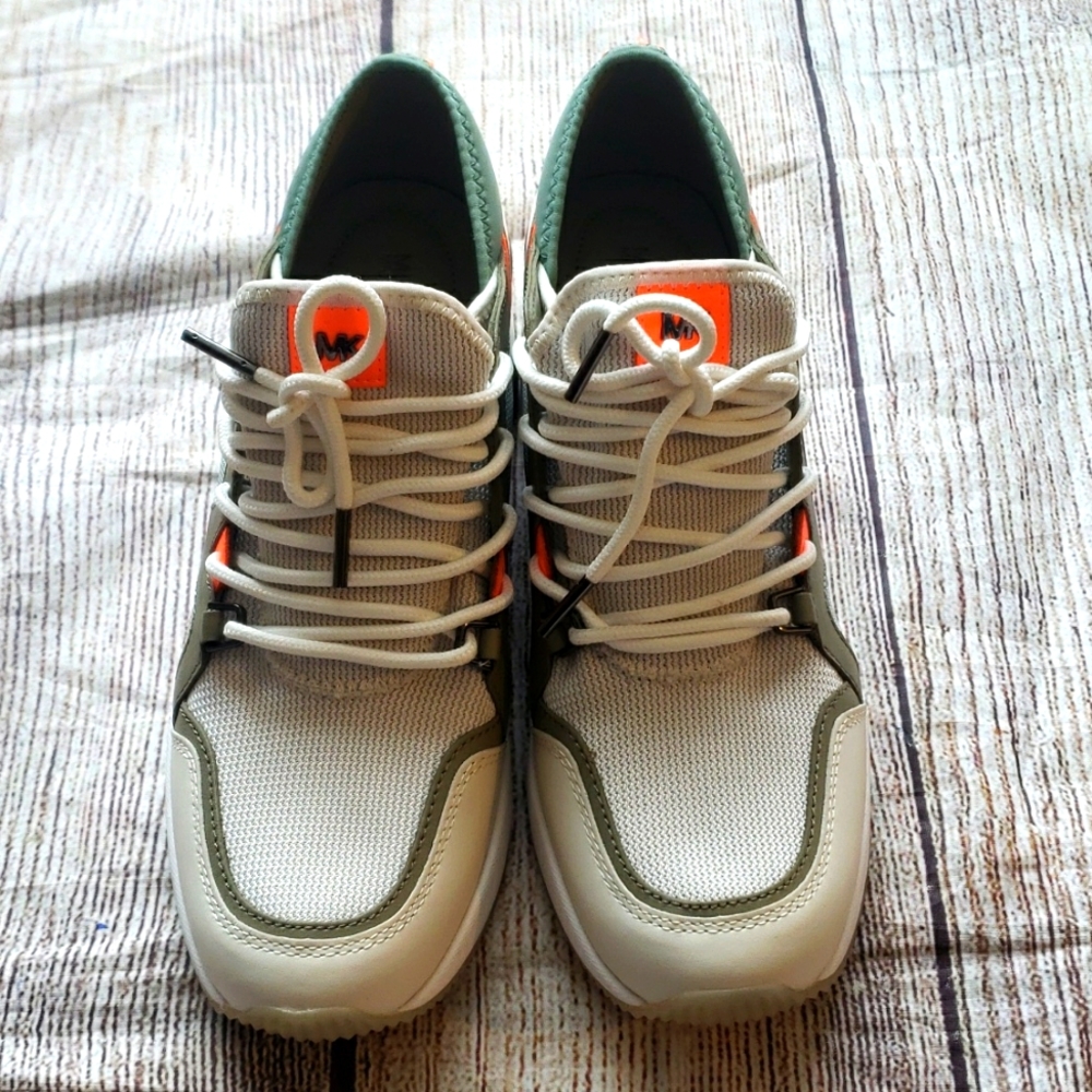 Michael Kors Liv Women's Trainers Cream multicolored size 8